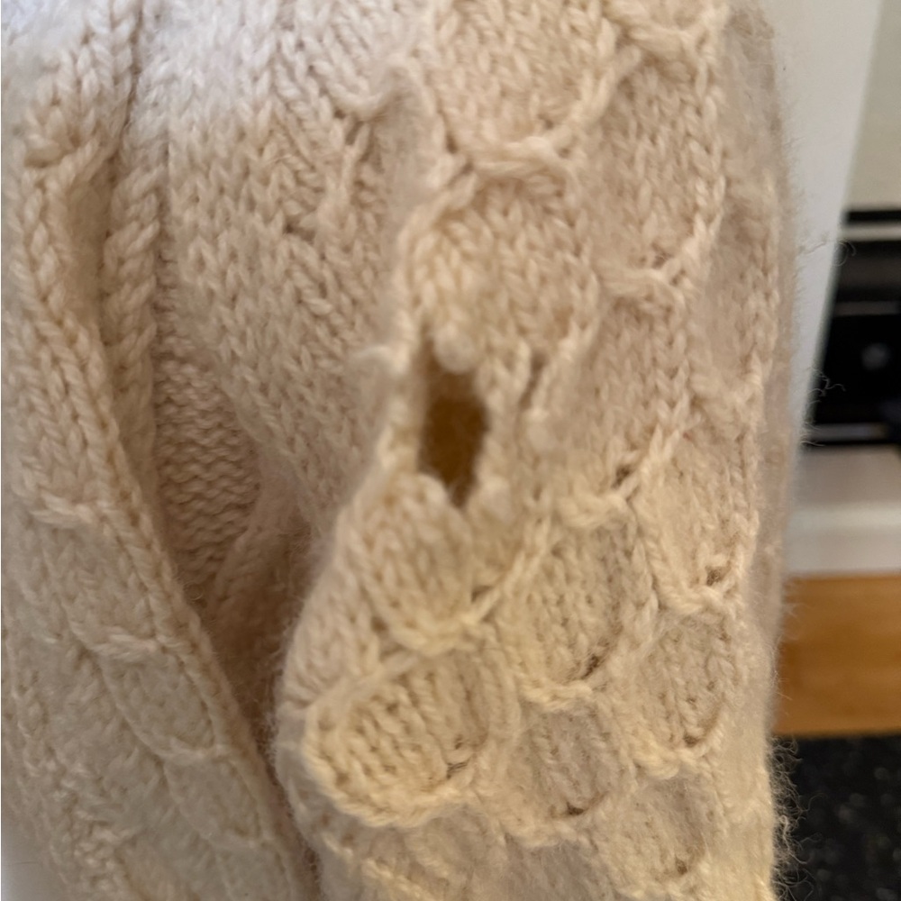 Vintage John Molloy Wool Chunky Cream Cable Knit Cardigan with Oversized Fit - Picture 7 of 12
